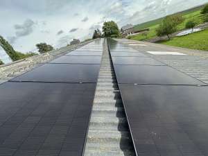 Installation photovoltaïque de 22680 Wc sur Eternit ondulées à Les Waleffes