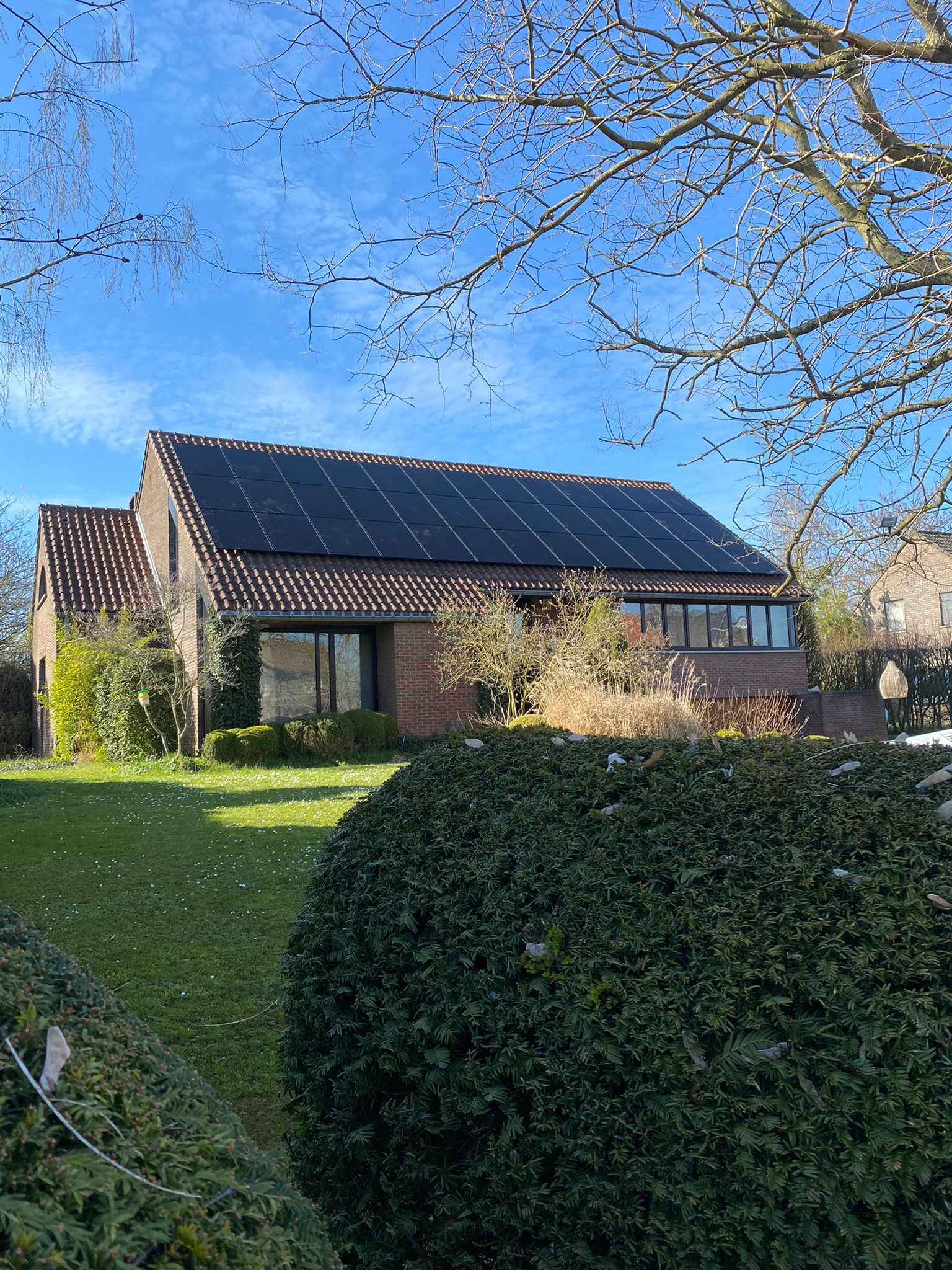 Installation photovoltaïque de 15600 Wc sur tuiles à Remicourt