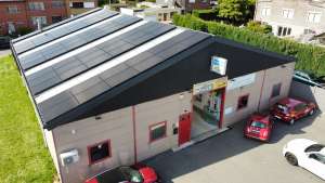 Installation photovoltaïque sur la carrosserie WILLE dans le zoning de Grâce-Hollogne